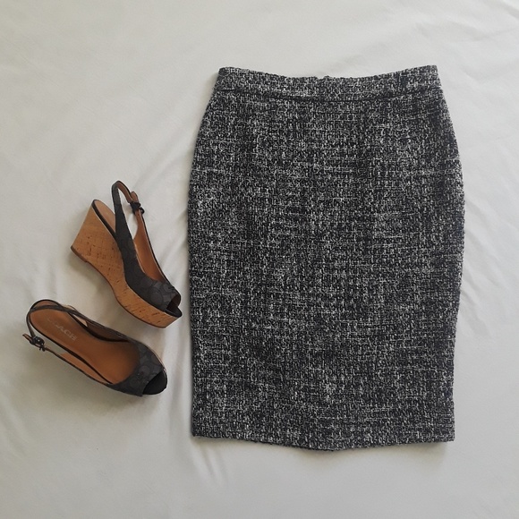 J. Crew Dresses & Skirts - Womens J Crew Pencil Skirt in Pepper Tweed